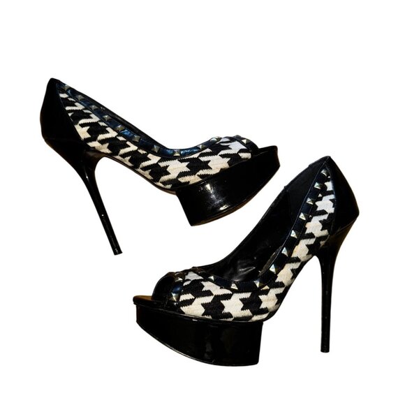 BEBE Black White Houndstooth Platform Peep Toe Pump Studded Size 10‎ Stilettos - Picture 7 of 10